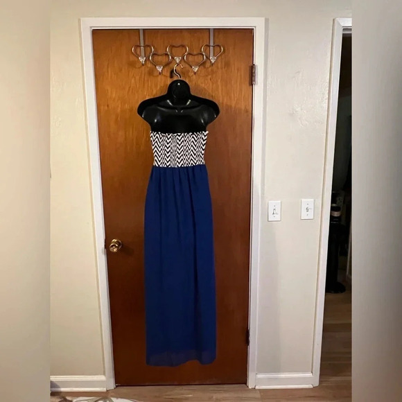 Sweet Storm Chevron Maxi Dress Small Strapless Blue Flowy 47β - Picture 13 of 16